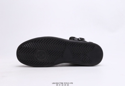 路易威登Louis Vuitton 高帮休闲百搭时装板鞋 (36)