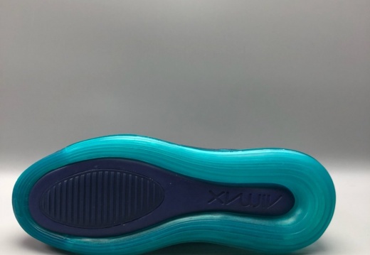 Nike Air Max 720 搭载厚度优于 Nike 先前鞋款的大型 Air 气垫 (36)