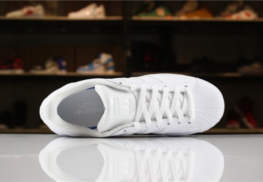 Adidas 三叶草 贝壳头板鞋 (42)
