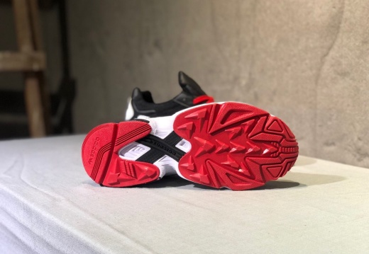 Adidas Falcon三叶草复古老爹鞋 (3)