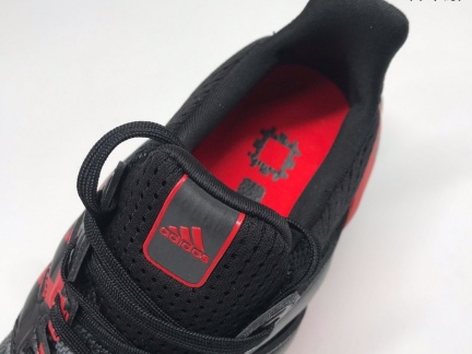 Adidas 阿迪达斯 Ultra Boost  (43)