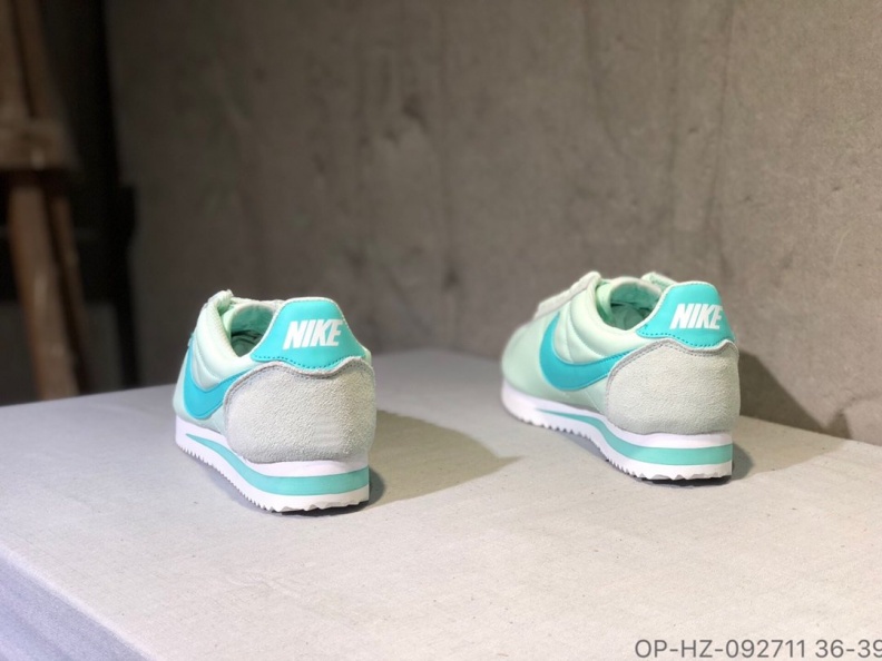 Nike Classic Cortez Nylon阿甘牛津布 (27).jpg