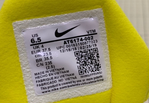 耐克Nike Air Max 270 React 瑞亚赛车系列 (12)