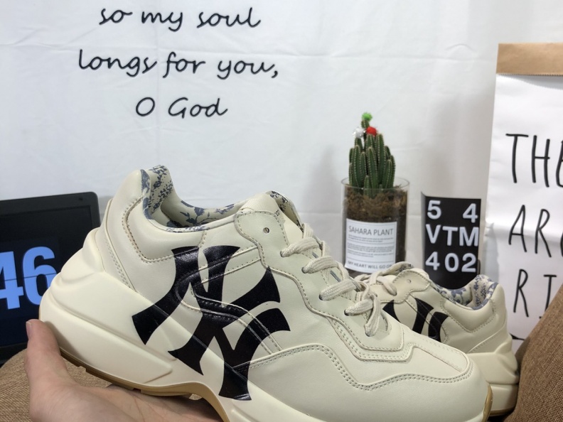  Gucci Rhyton Vintage Trainer Sneaker  (15)
