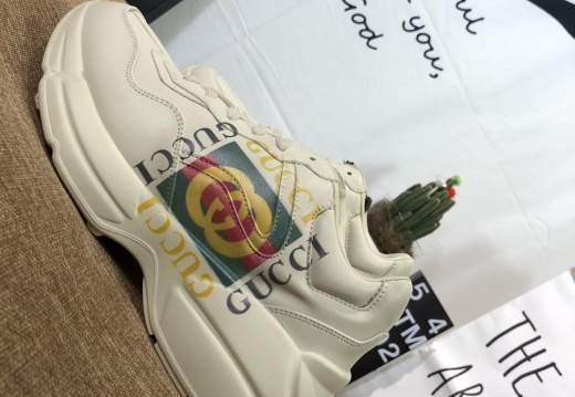  Gucci Rhyton Vintage Trainer Sneaker  (28)