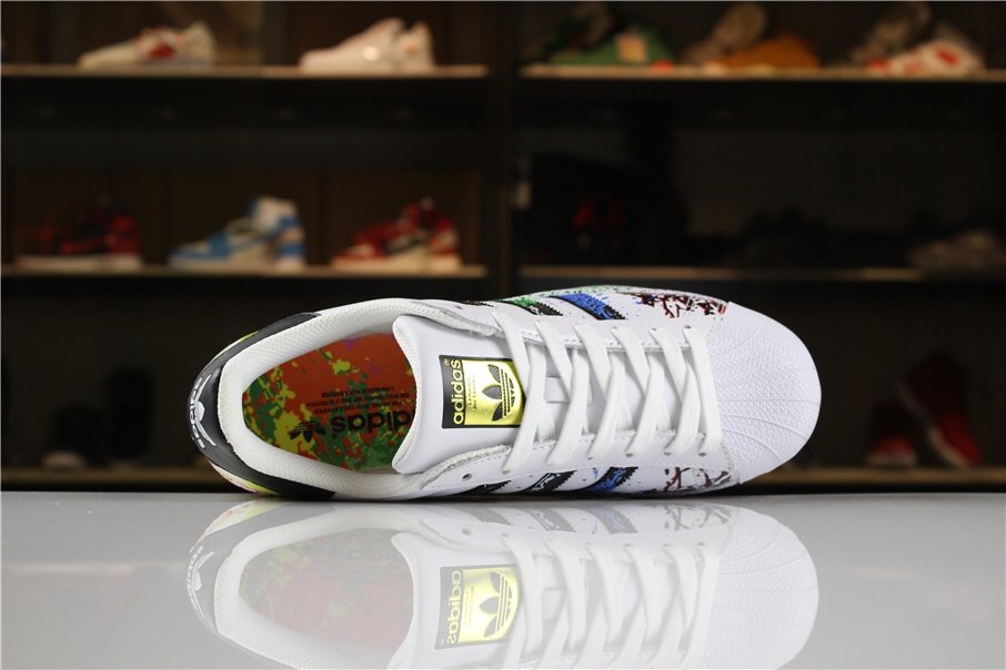 Adidas 三叶草 贝壳头板鞋 (26)